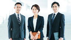 3 Japanese business trainers